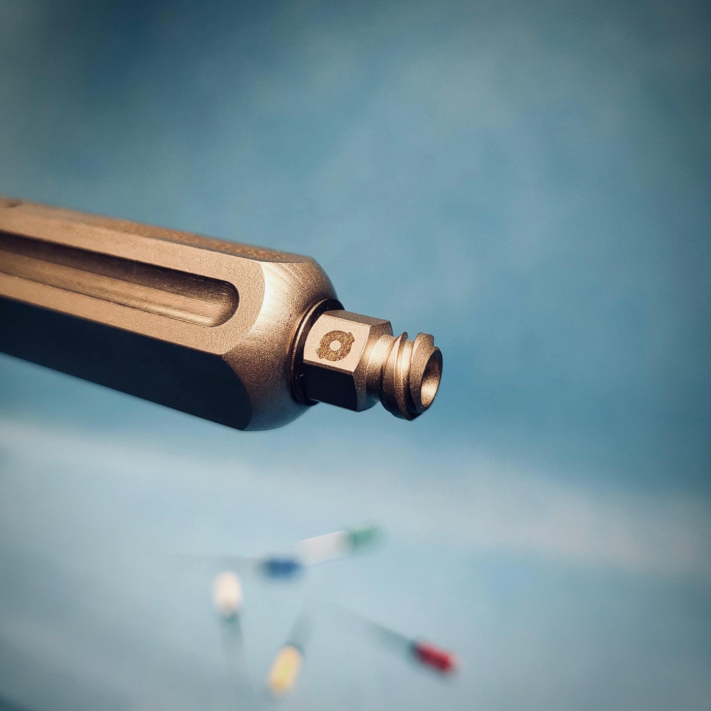 GEYSIR flushing endodontic file holder